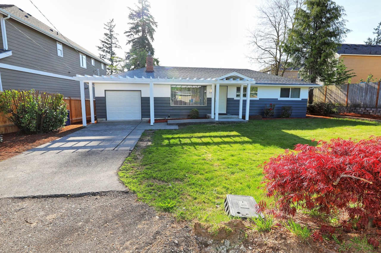 3 bedroom Renton Rambler on Large Lot