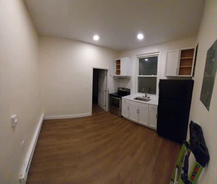 28 North Virginia Avenue