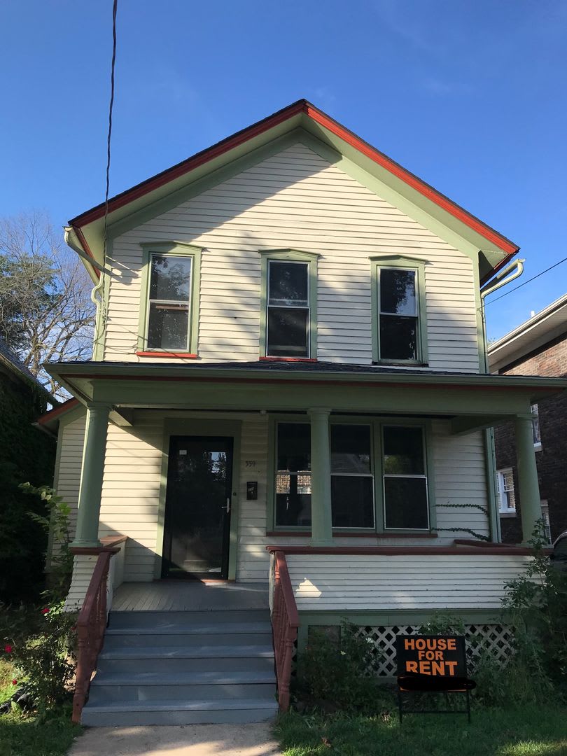 Beautiful 2 Bedroom,1 Bath Home in the Tanner Historic District!!! $1,500, tenant is responsible for all utilities.