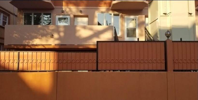 2733 East 27th Street