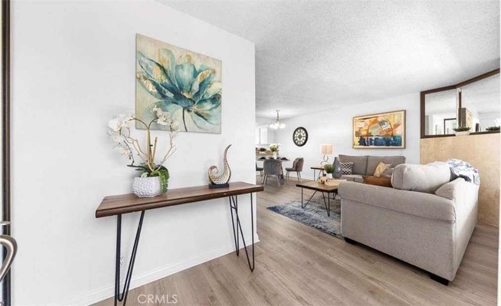 321 N Lincoln Avenue