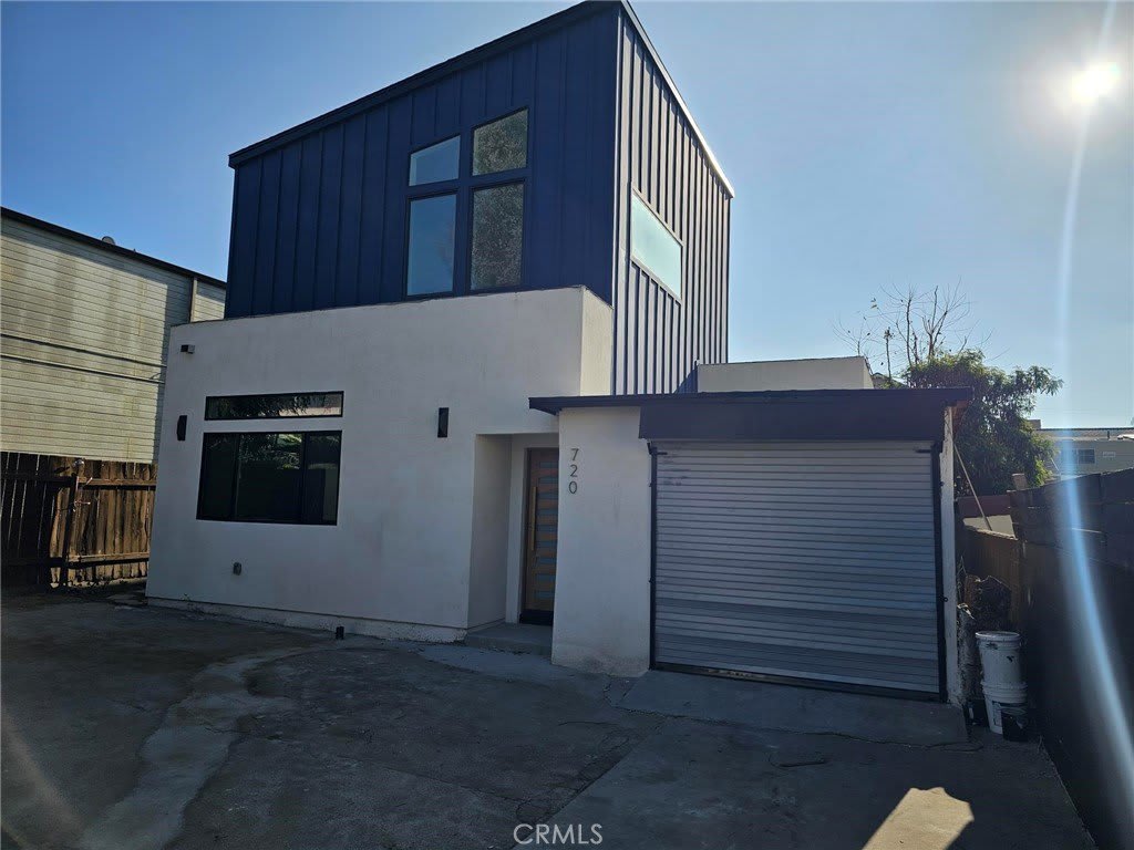 720 San Pascual Avenue