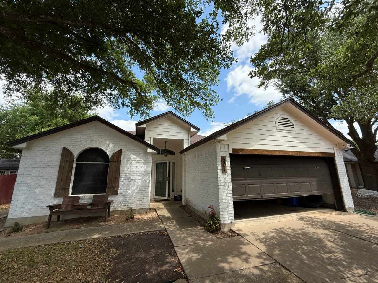 Unique single-story home for lease in the heart of Hutto!