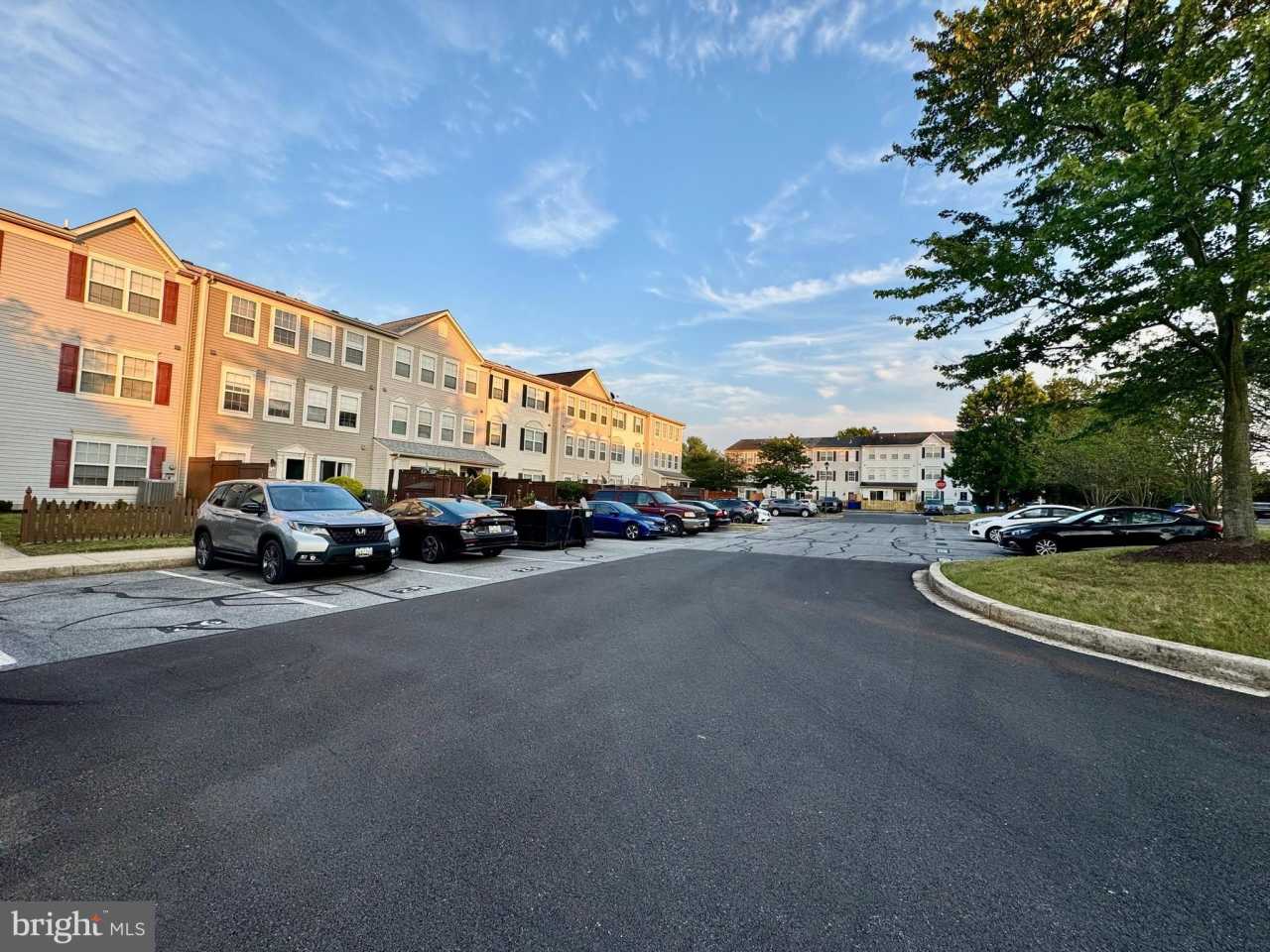 4971 CLARENDON Terrace