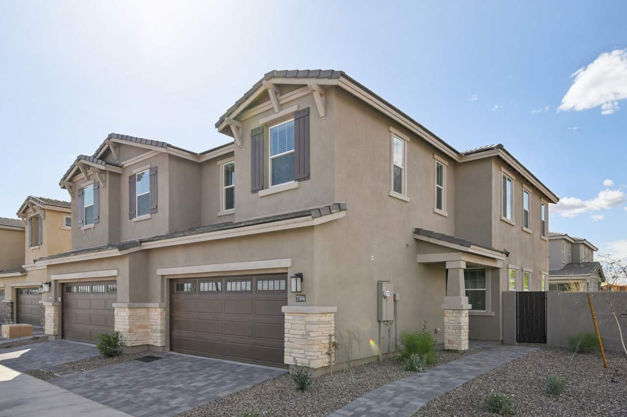 BB Living Desert Ridge