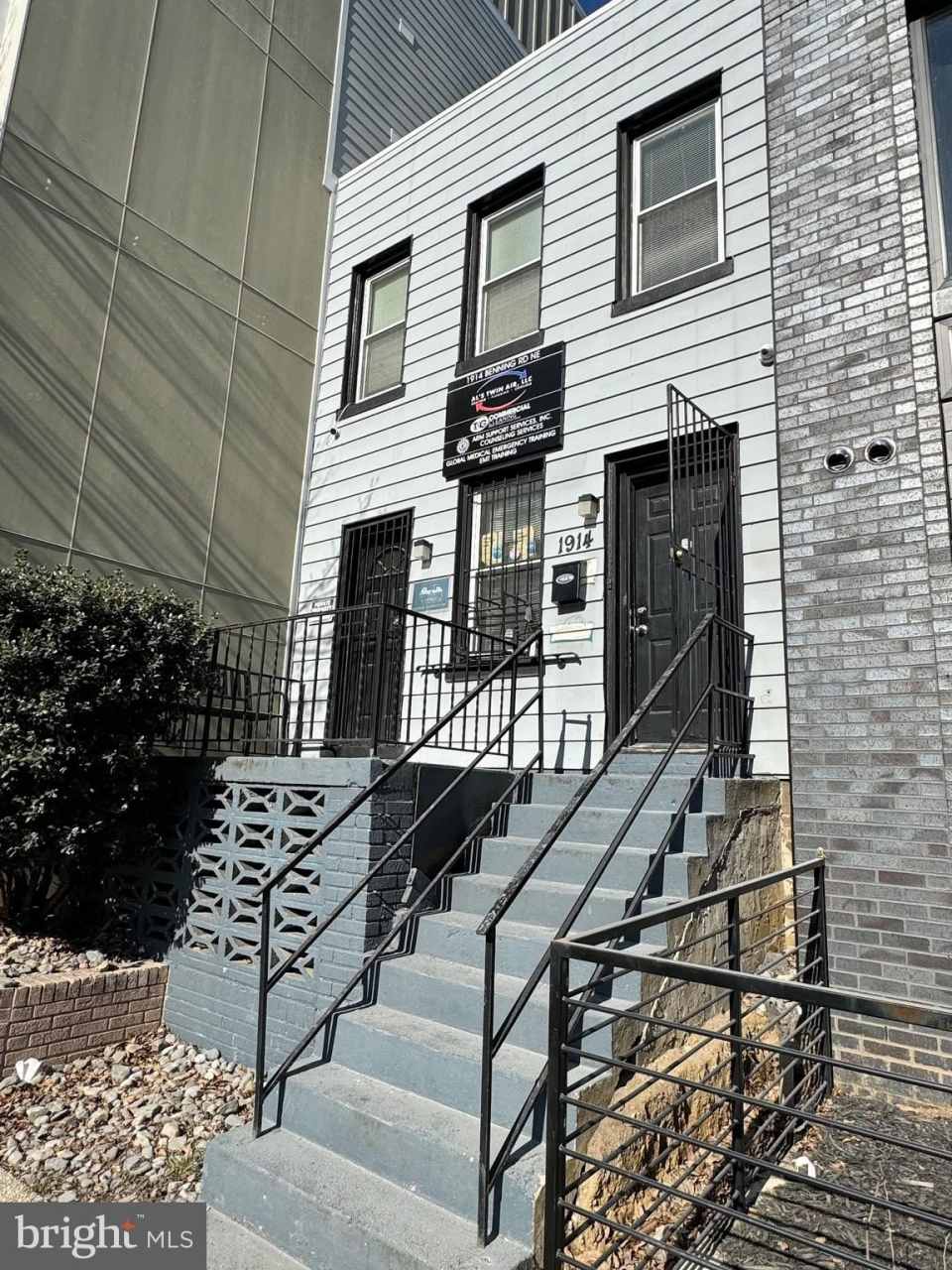 1914 BENNING Road NE unit: 201