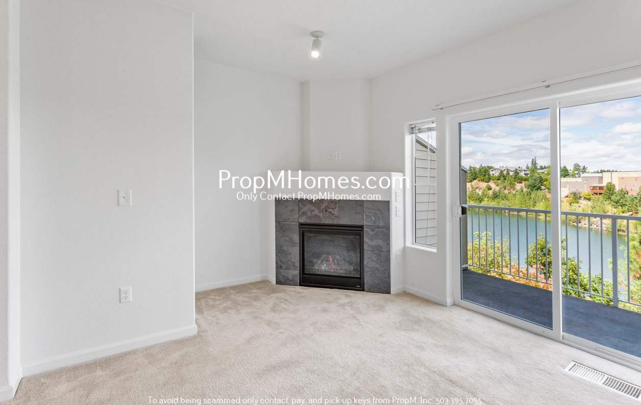 Two Bedroom Condo in Progress Ridge - DEPOSIT SPECIAL