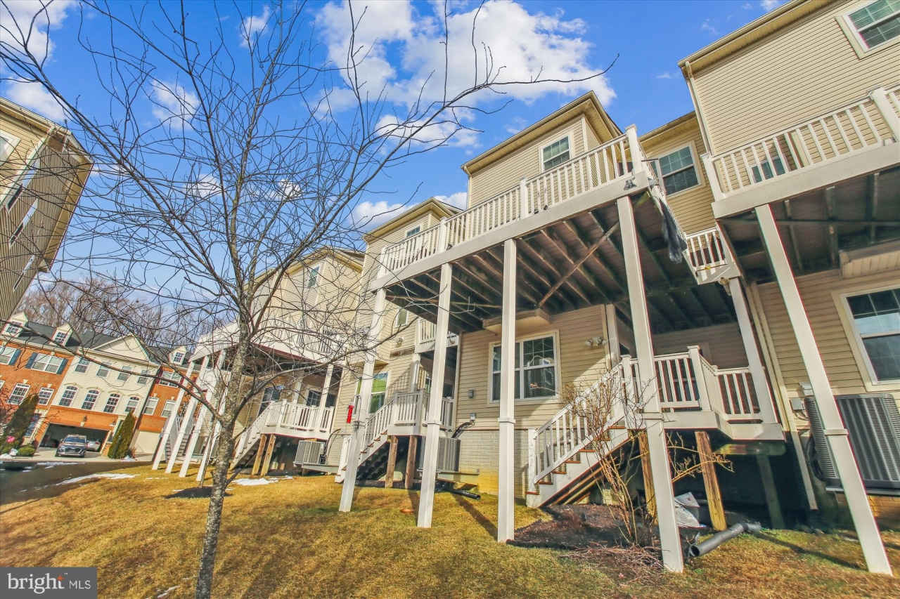 632 HIGHLAND FARMS Circle