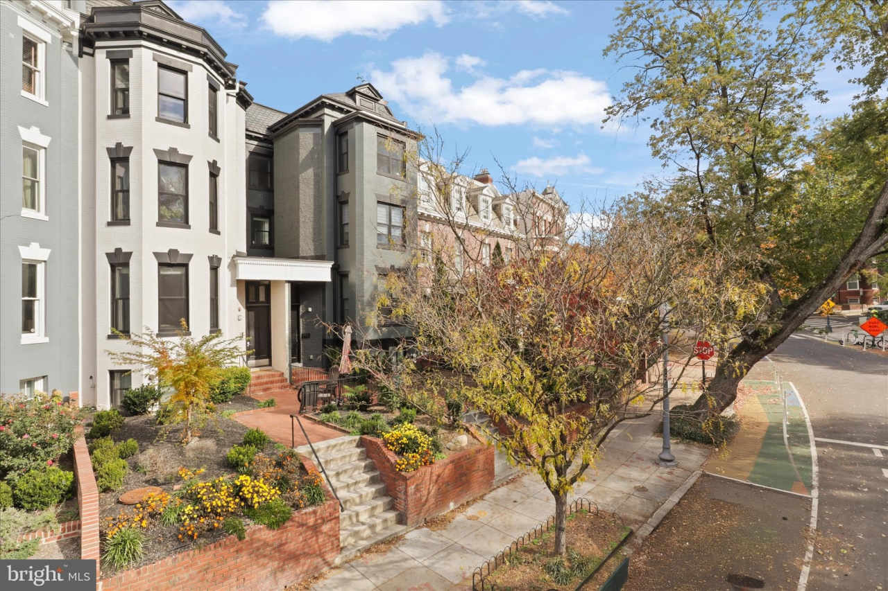 1963 BILTMORE Street NW unit: 1