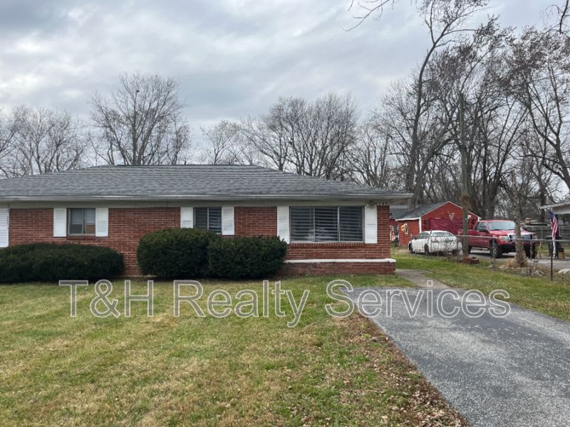 5048 Hardegan Street