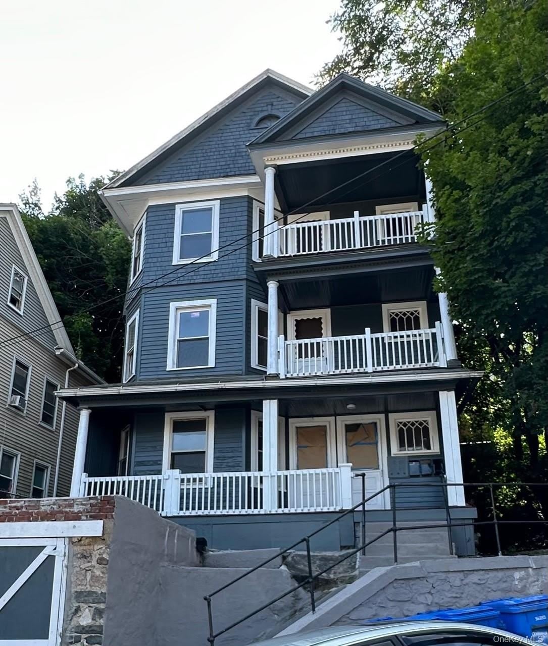 27 poplar Street unit: 1St Floor