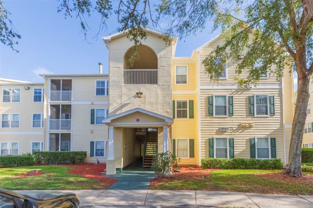 18343 BRIDLE CLUB DRIVE