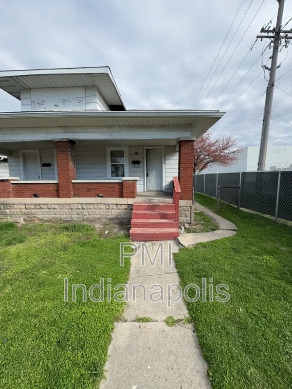2036 Southeastern Ave