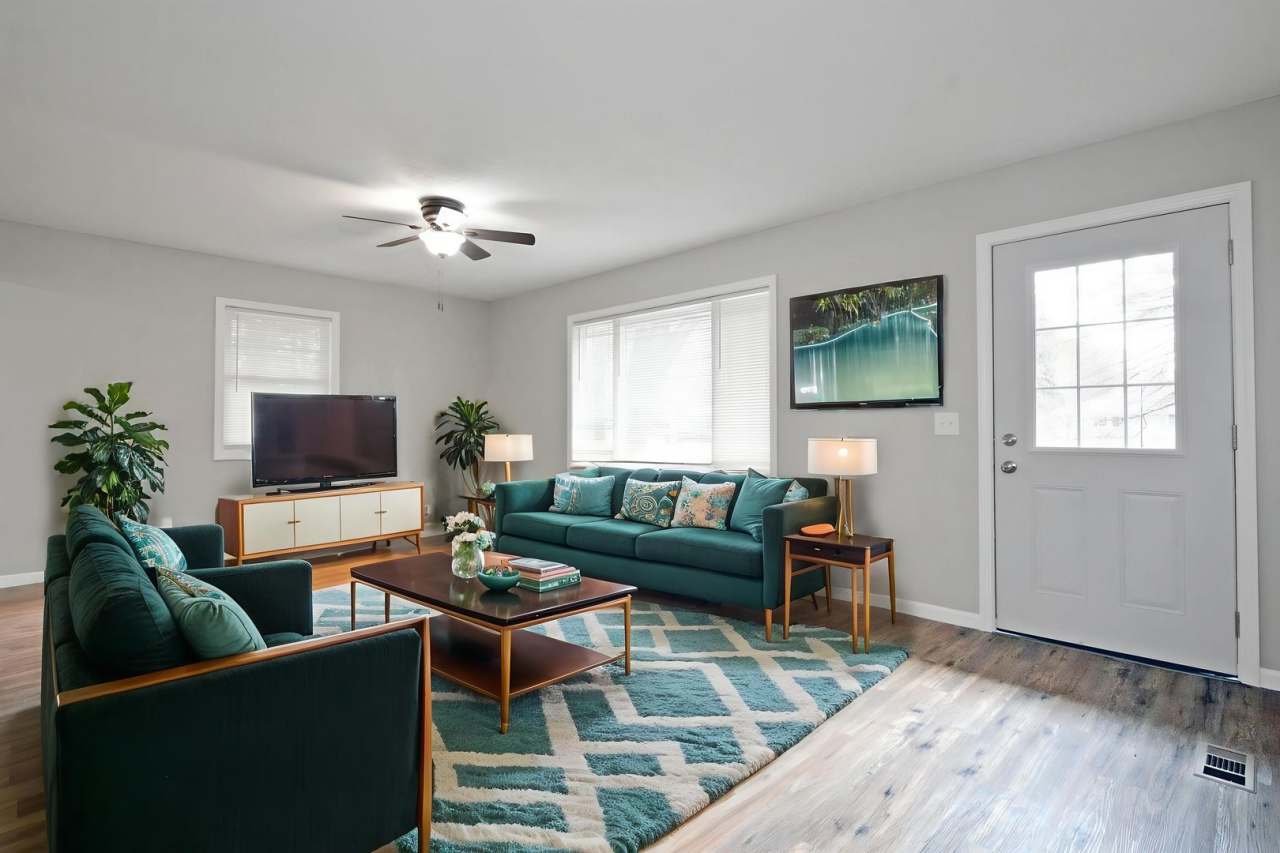 Updated 4-Bed 2-Bath Home W/ Detached 3-Car Garage and Gourmet Kitchen in Lino Lakes