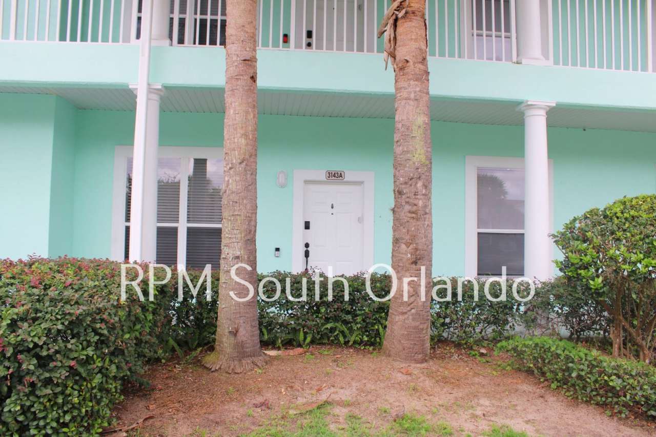 Beautiful Furnished 3-Bedroom, 2-Bathroom Condominium Near Disney Parks