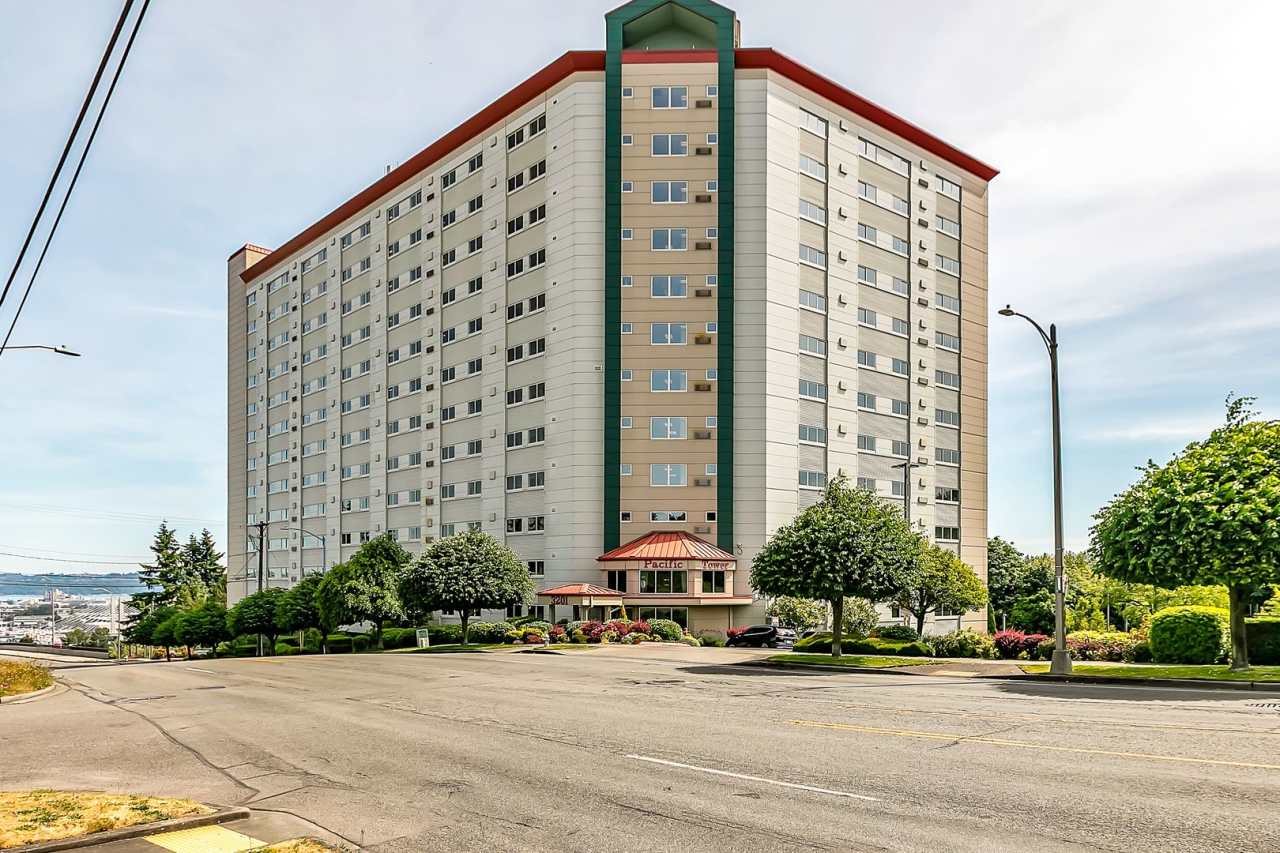 2-Bedroom Condo in Tacoma with Sprawling Views