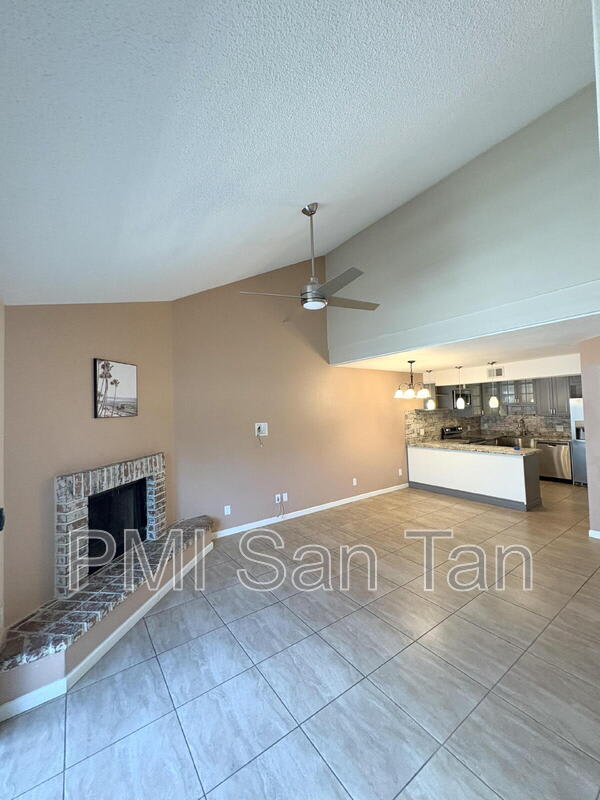 2127 East 10th Street