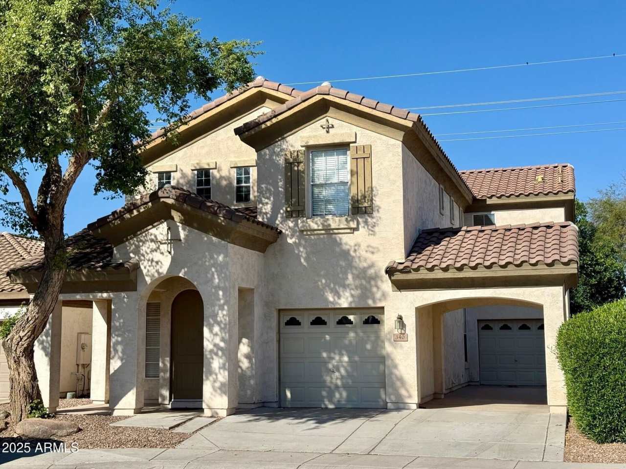 340 N EUCALYPTUS Place