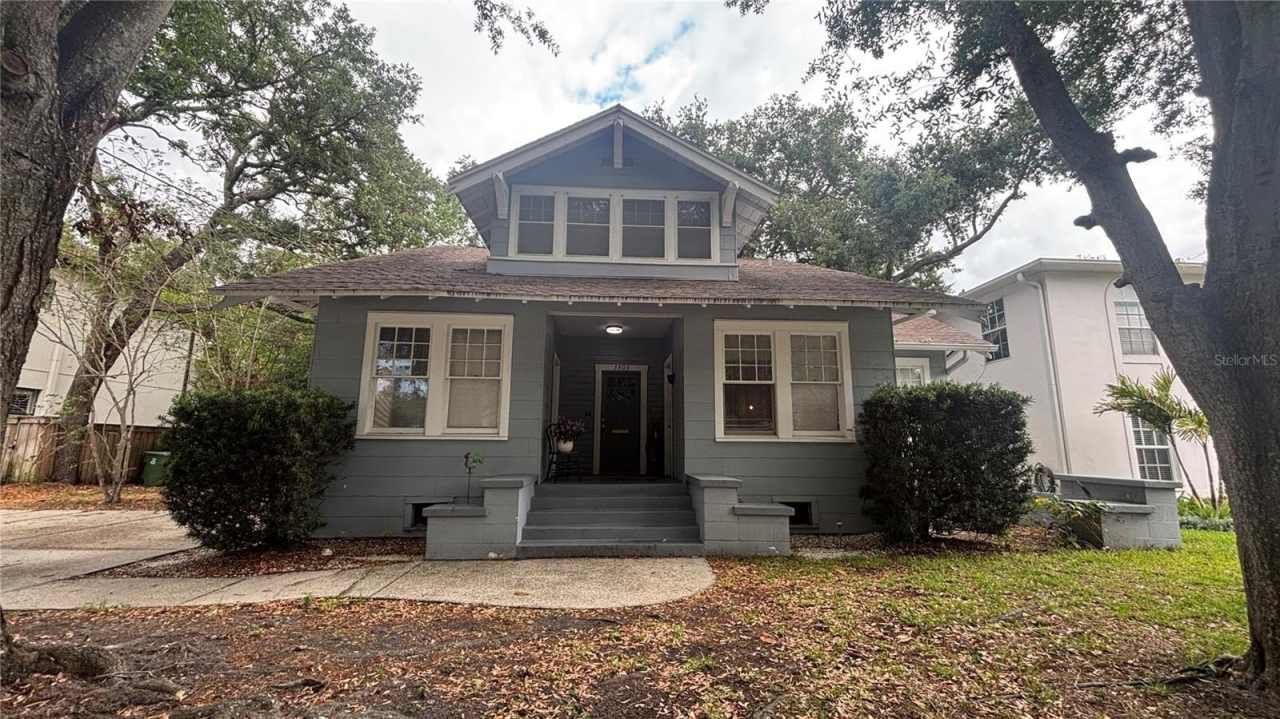 3303 BARCELONA STREET