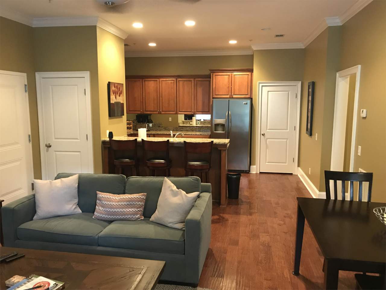 425 East McDonough StreetUnit 101