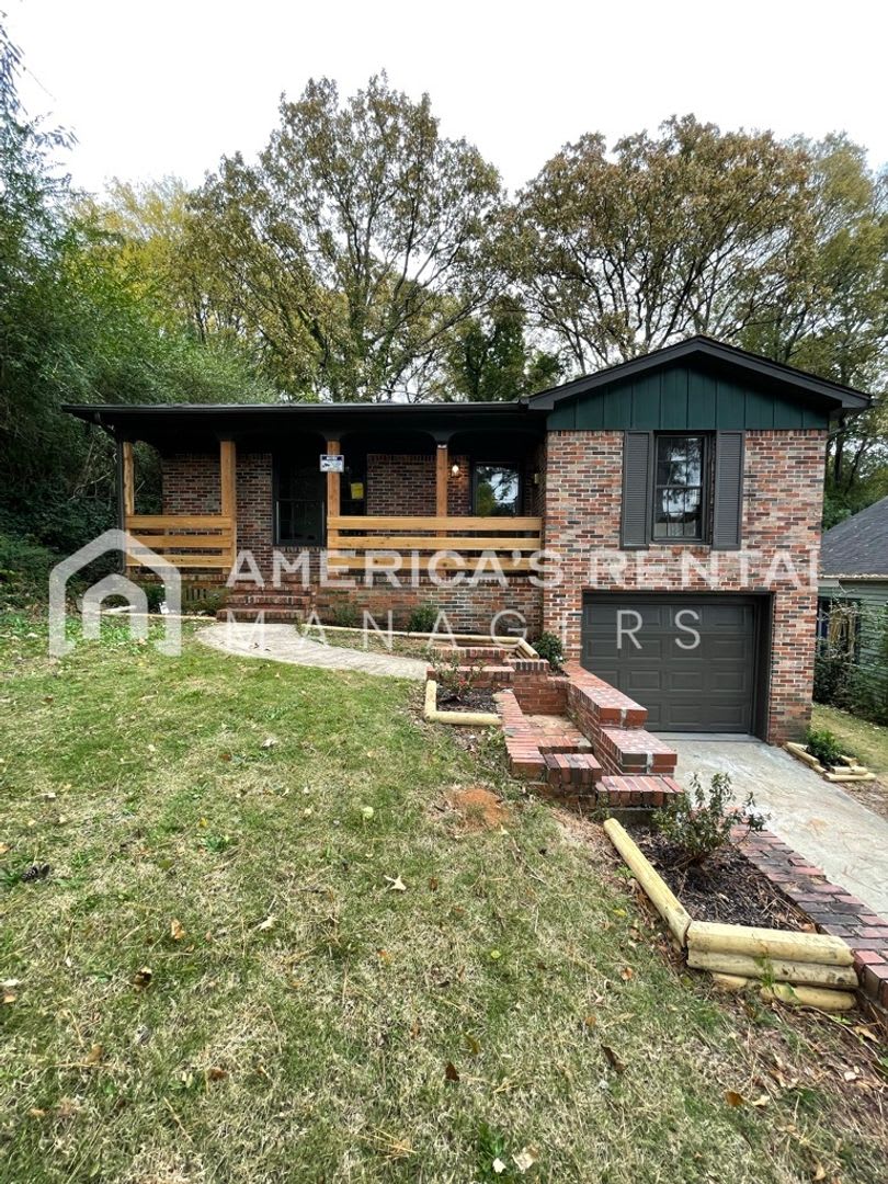 Home For rent In East Lake!!!