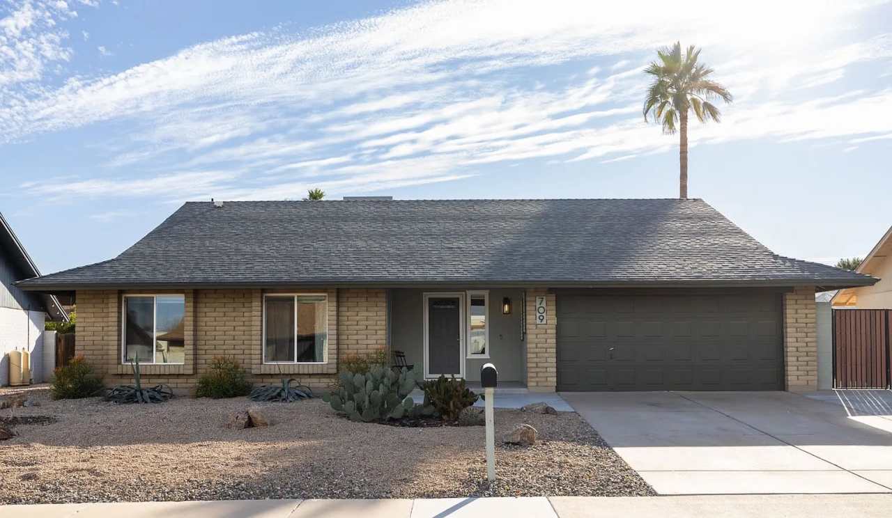 709 West Vaughn Street