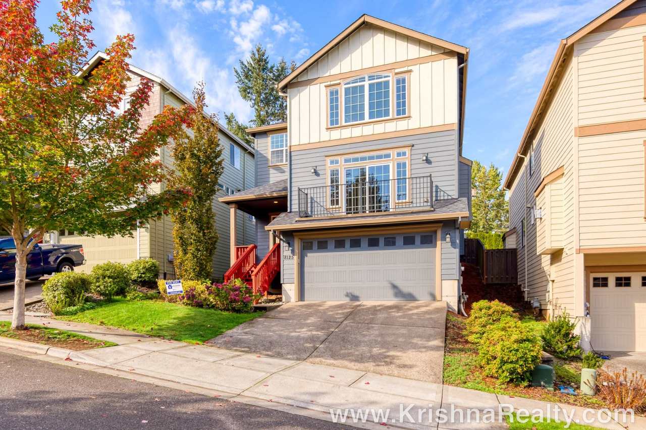 Beautiful 4 BD* 3 BA* Single Family Home Located Indigo Ridge Community *Lovely Backyard* *Spectacular Location!*