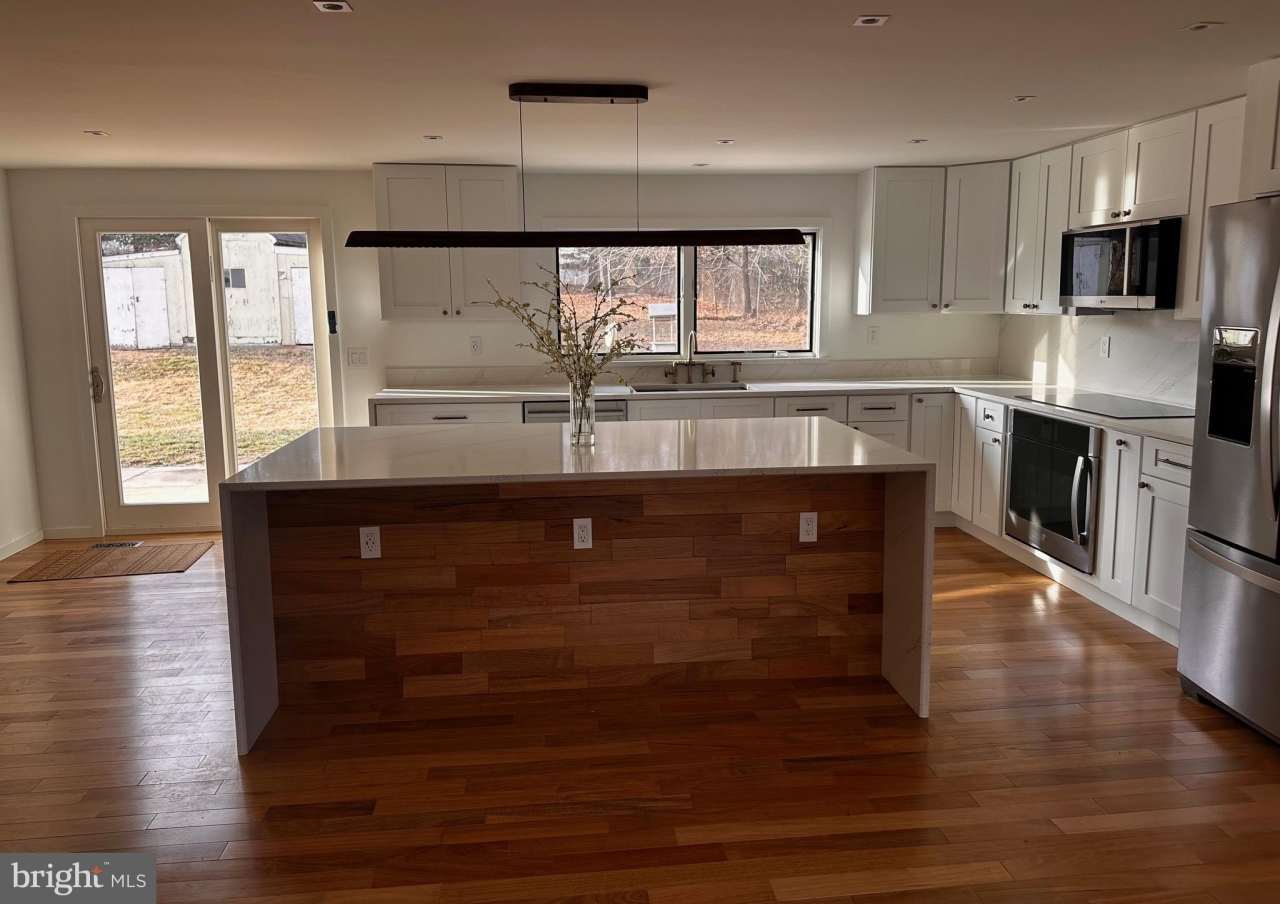 816 UTTERBACK STORE Road