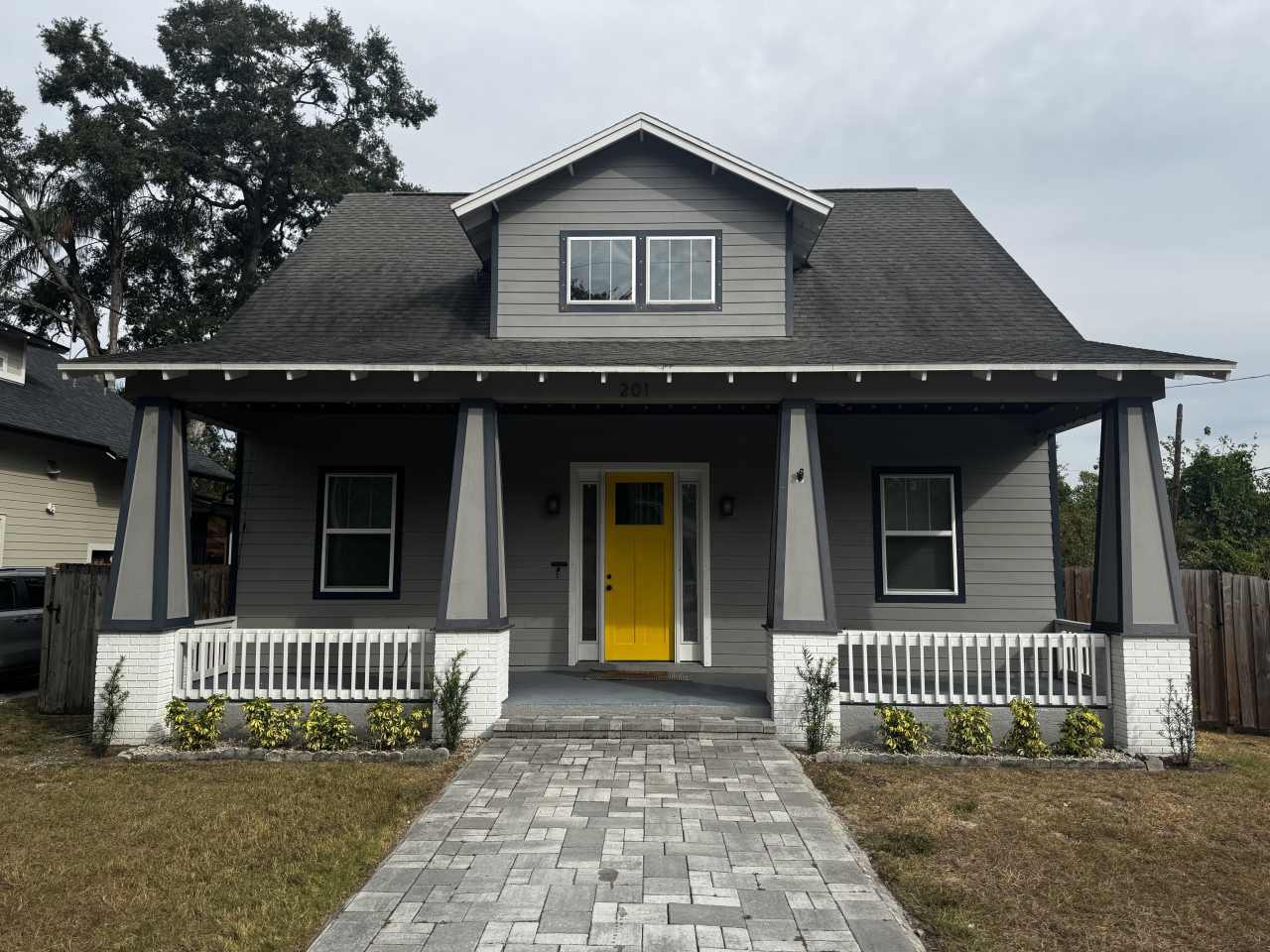 201 West Hiawatha Street