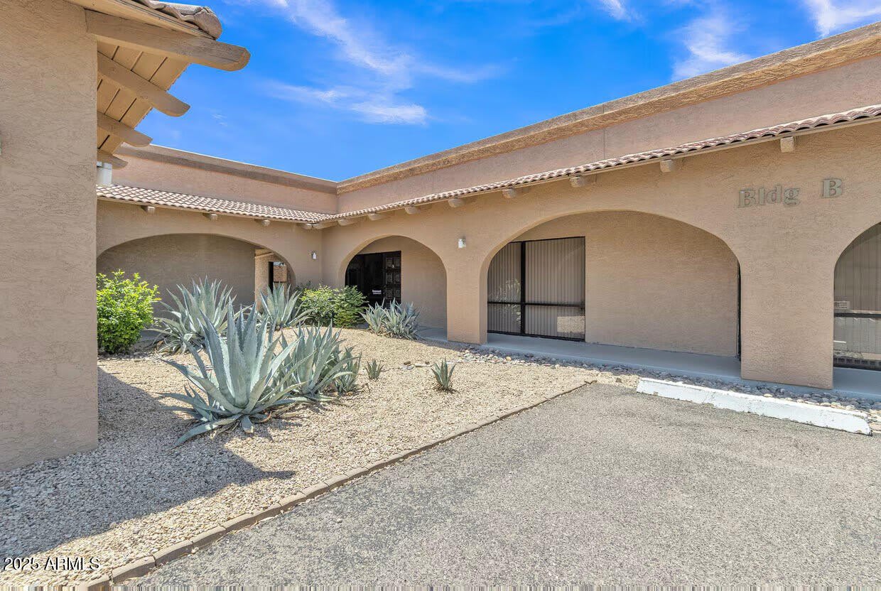 13711 W Camino Del Sol -- unit: 6