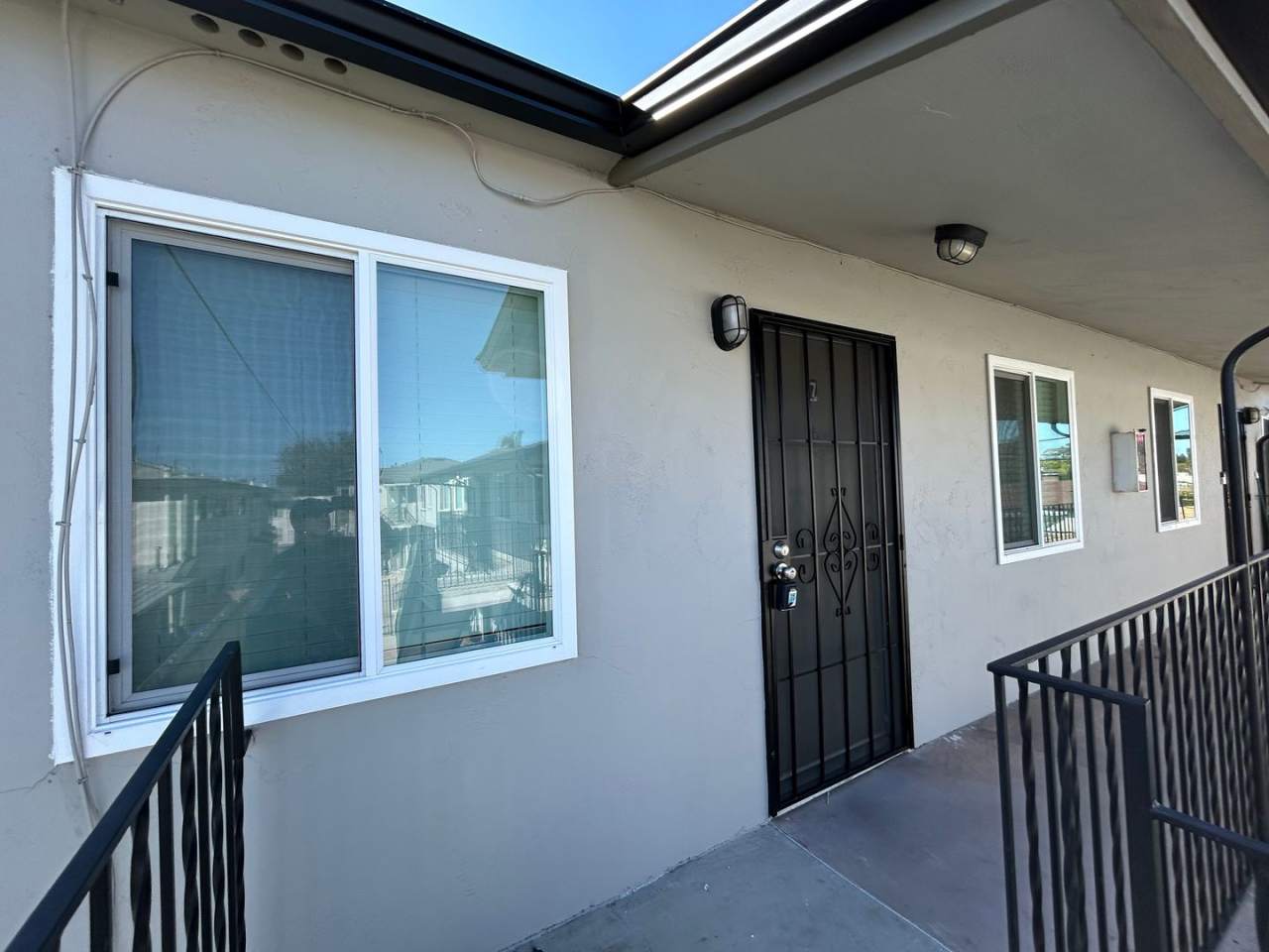 1 Bed, 1 Bath in Central SD! Water/Trash Included