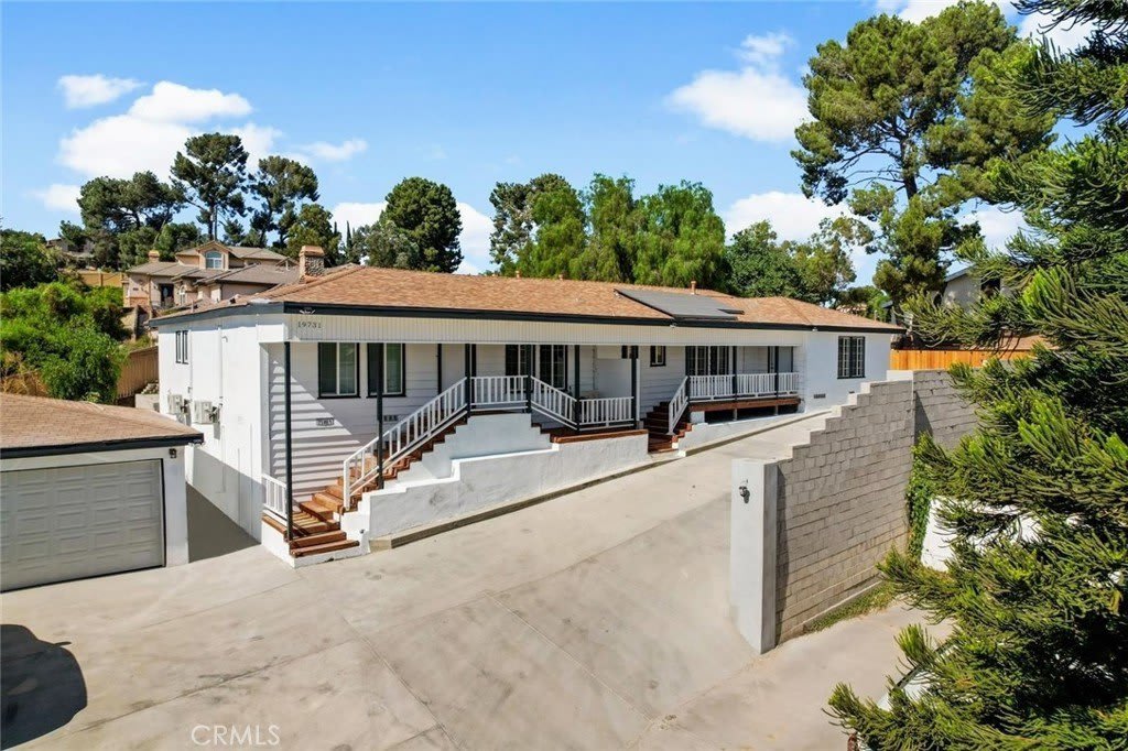 19731 Avenida Deleitante