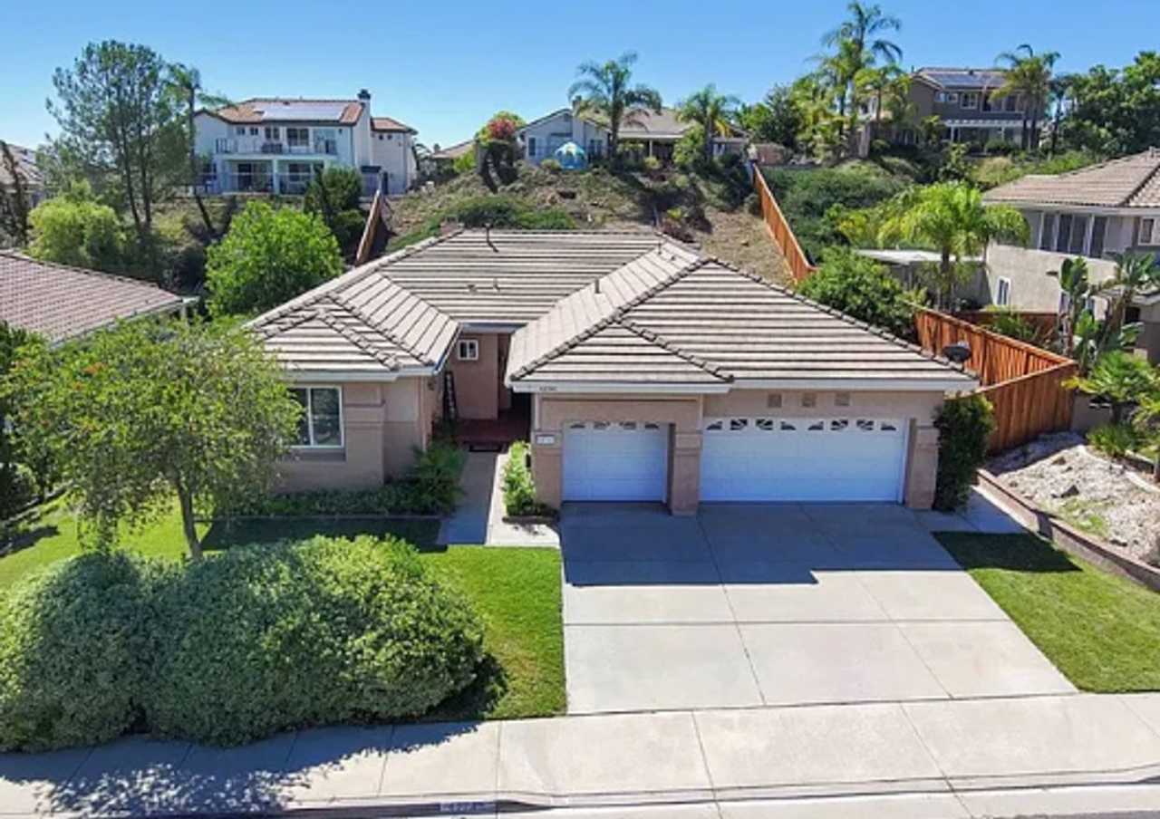 Murrieta - 4 bed / 2.5 bath home