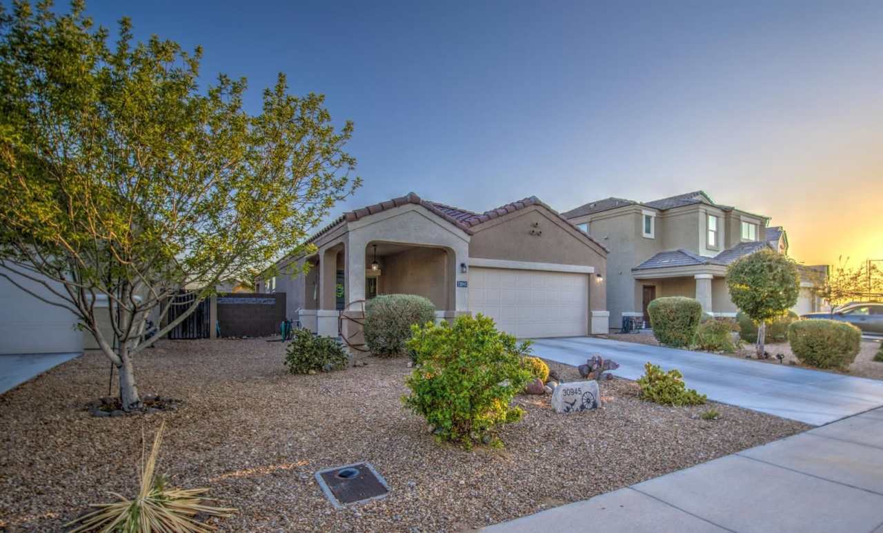 30945 W PICADILLY RD