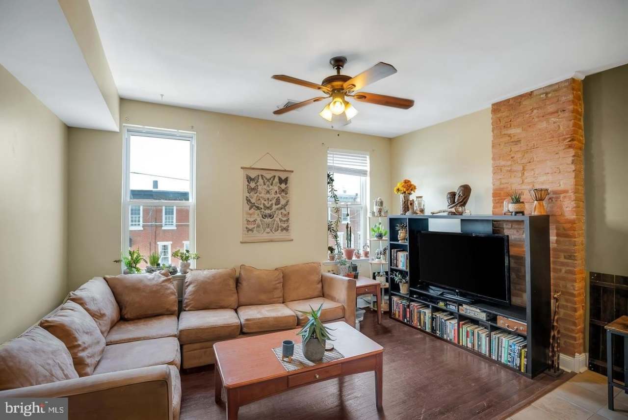 2565 E NORRIS STREET