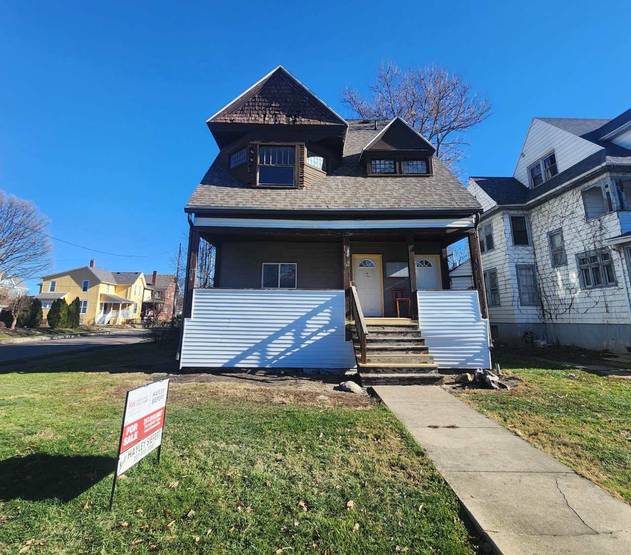 1137 N Walnut St