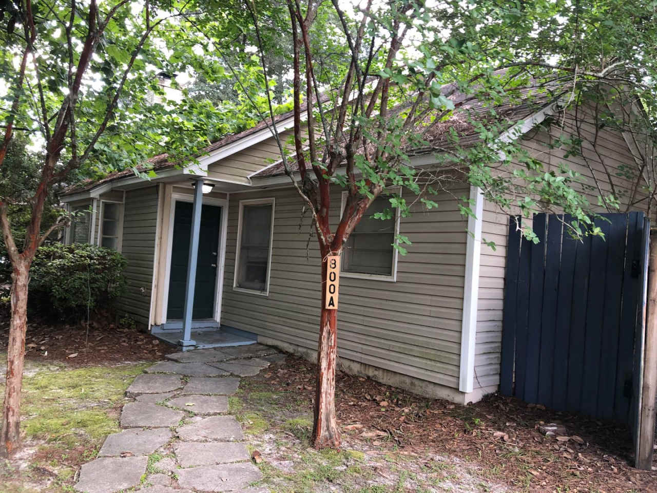 2BD/1B Duplex off Baytree Road