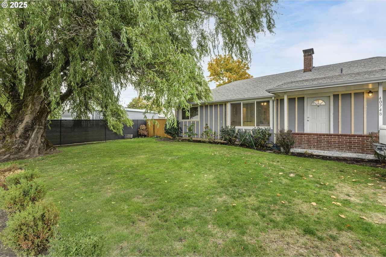 Verboort Country Retreat Front/Back Yards, Barn/shop with second story, Garden beds, lots of parking for work trucks