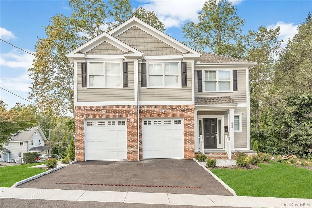 233 Lincoln Avenue unit: B