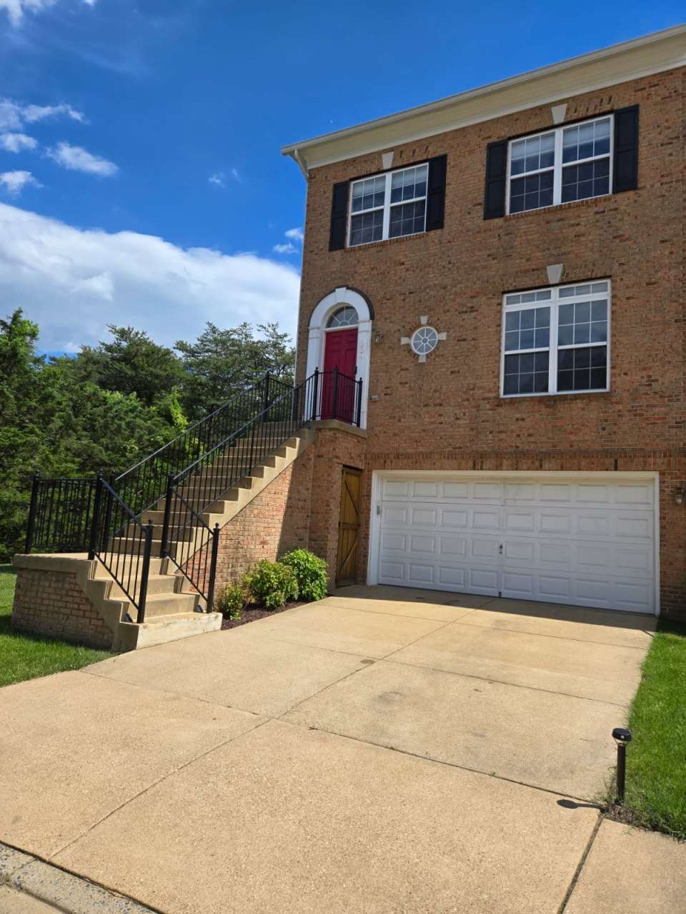 7334 Hampton Manor Place