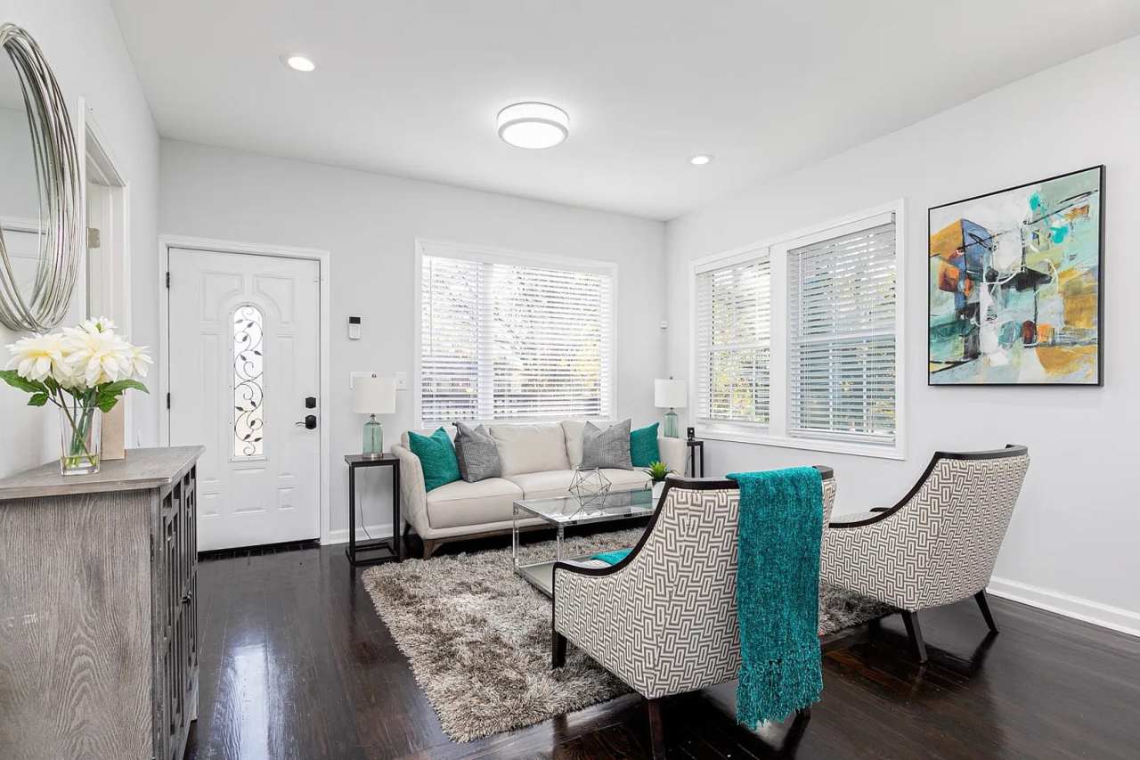 Room in 3 Bedroom Home at Browns Mill Dr SE