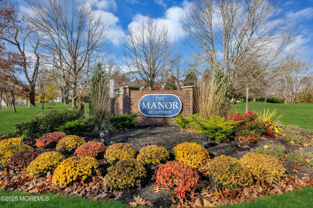 45 Rawson Circle unit: 1402