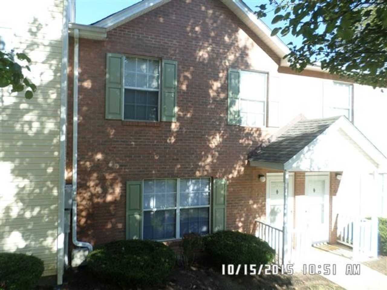 4 Bedroom, 2.5 Bath Townhouse