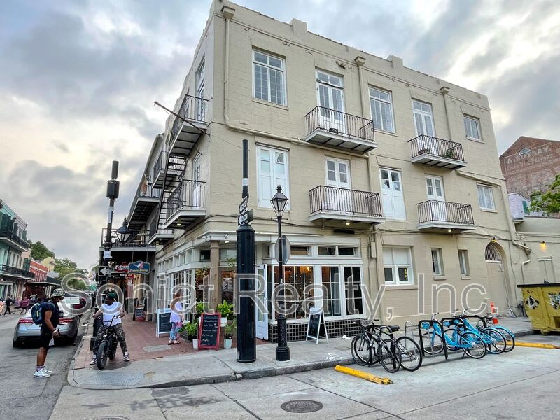 510 Governor Nicholls