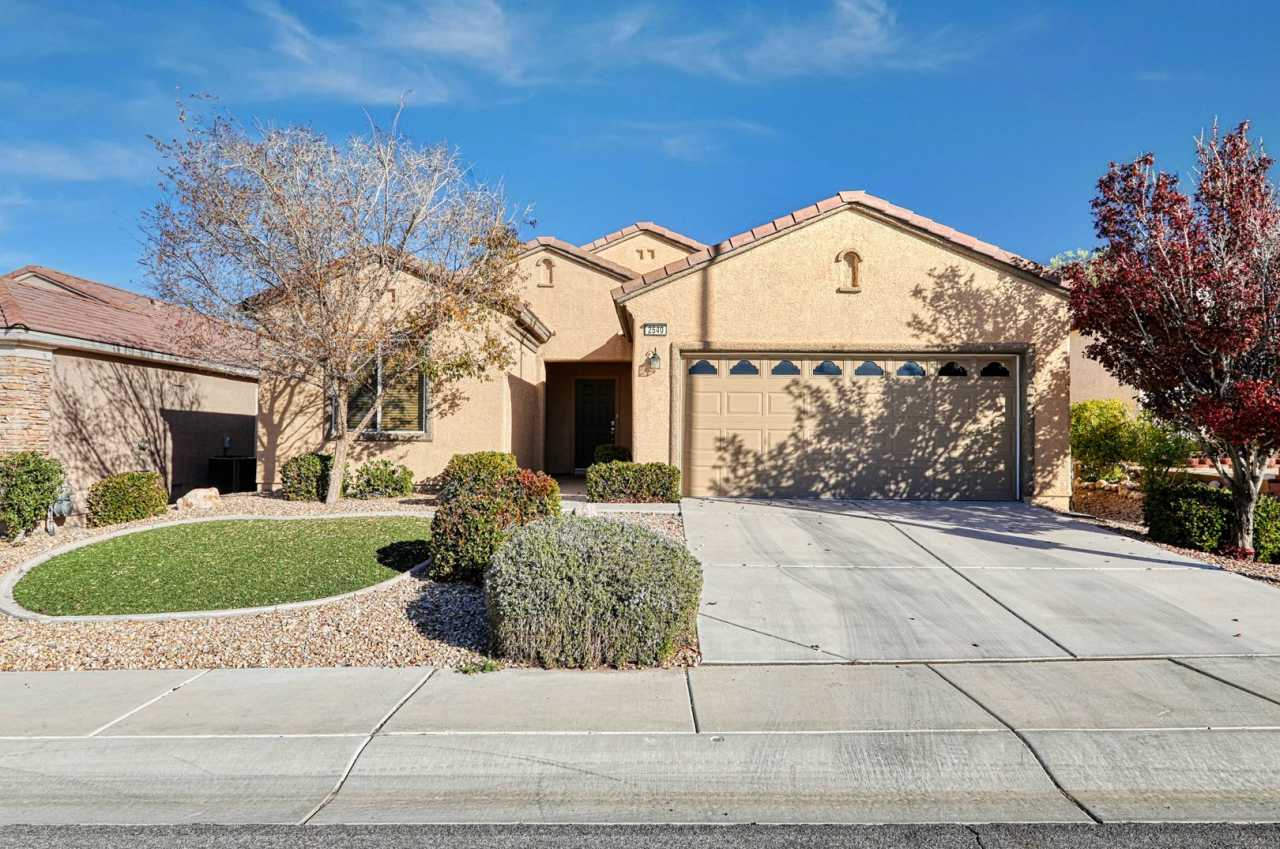 Fully Furnished Rental in Solera 55+ Community Henderson NV