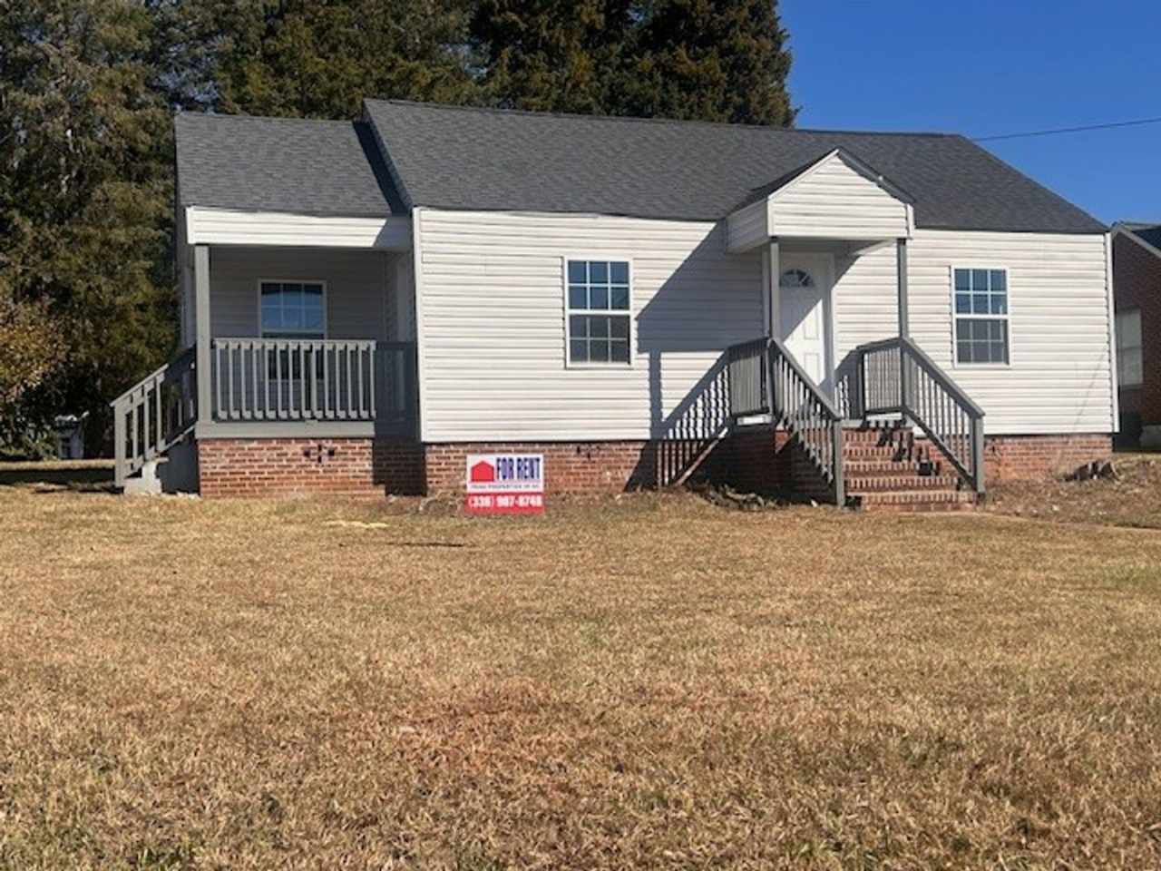 ****READY TO MOVE IN****