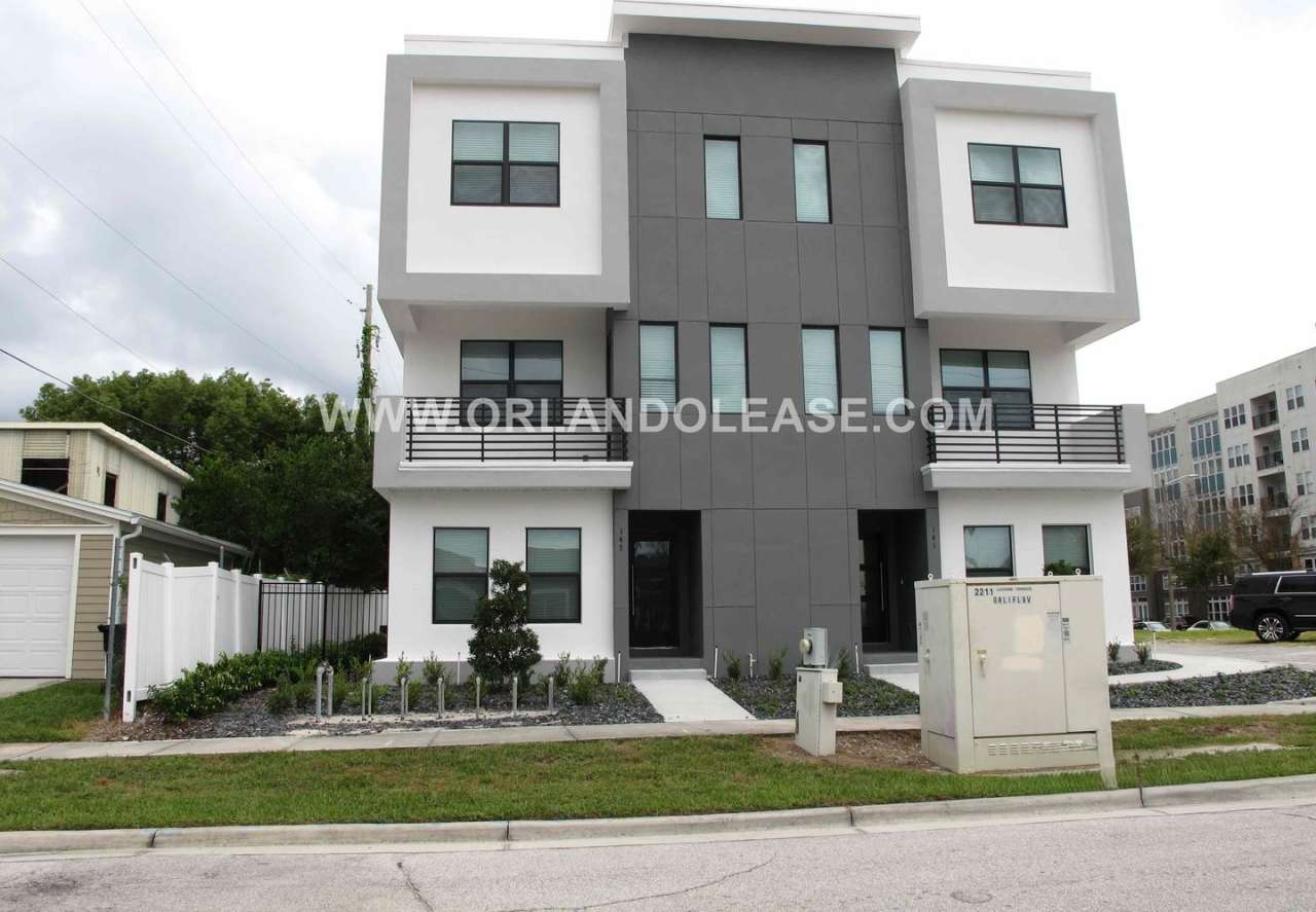 Beautiful 3/3.5 Townhome in the SODO area of Orlando