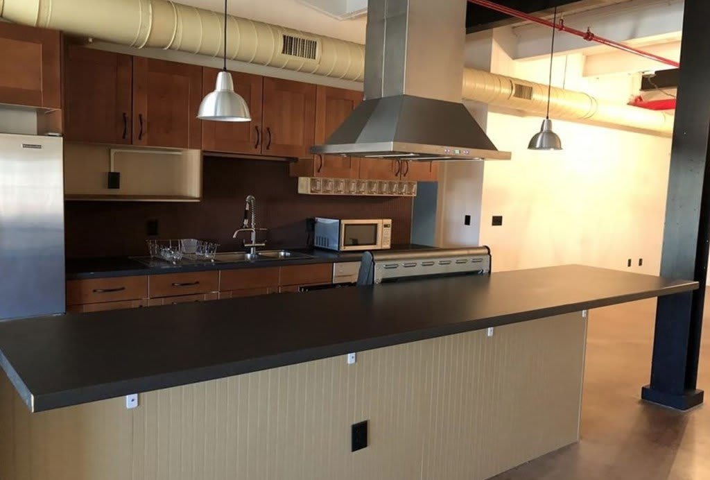 406 Lincoln unit: 206