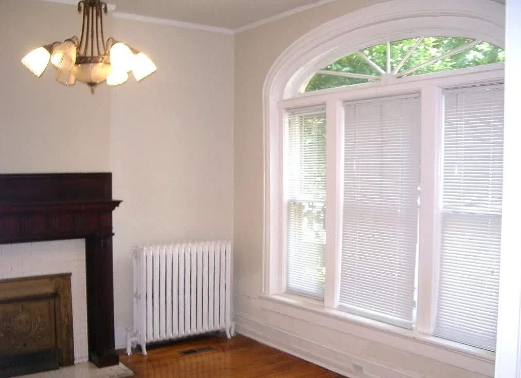 311 Strawberry St Fl 1