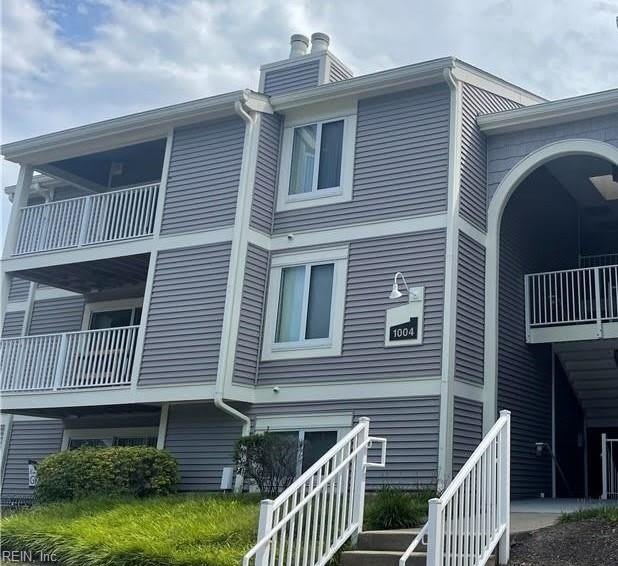 1004 Autumn Woods Lane